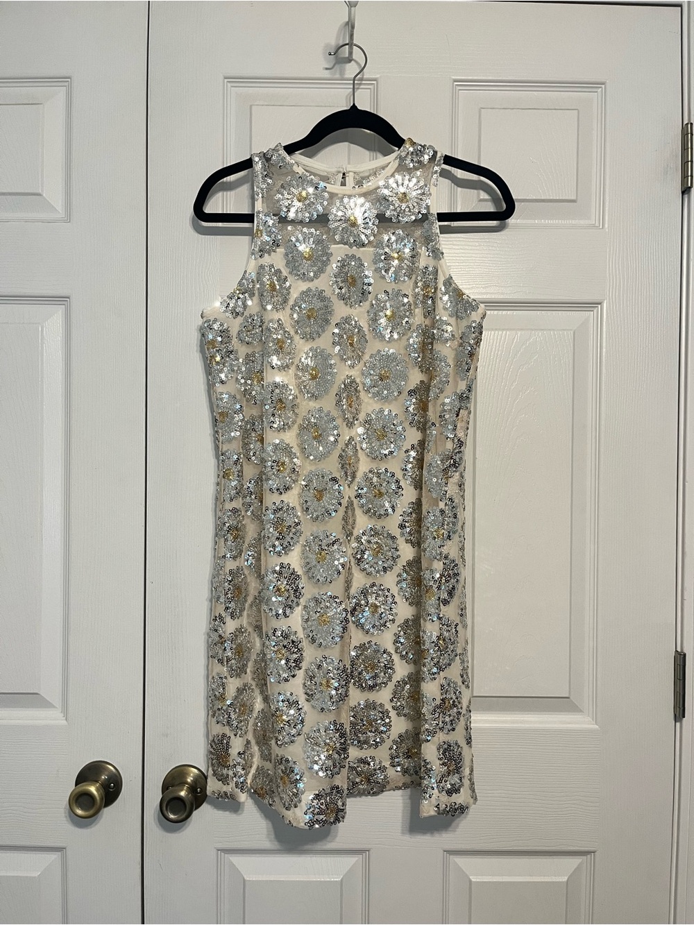 Johana Desert Palms Daisy Sequin Sleeveless Dress by Trina Turk Medium $278